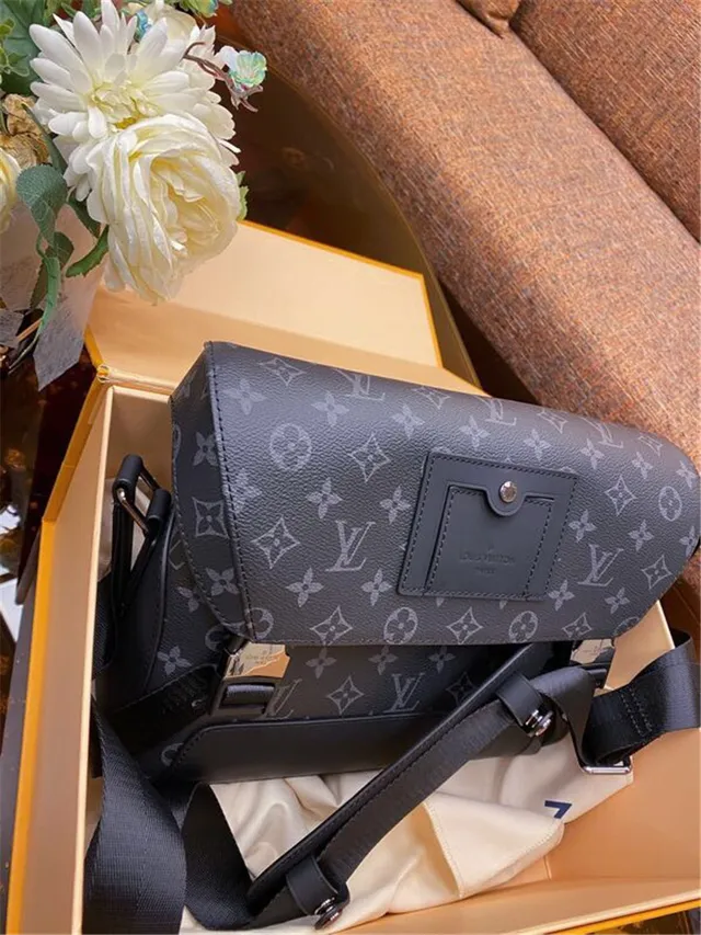 Louis Vuitton Run Away رمادي أسود Monogram قماش كانفاس مغطى إغلاق بغطاء علوي حقيبة رسول 9