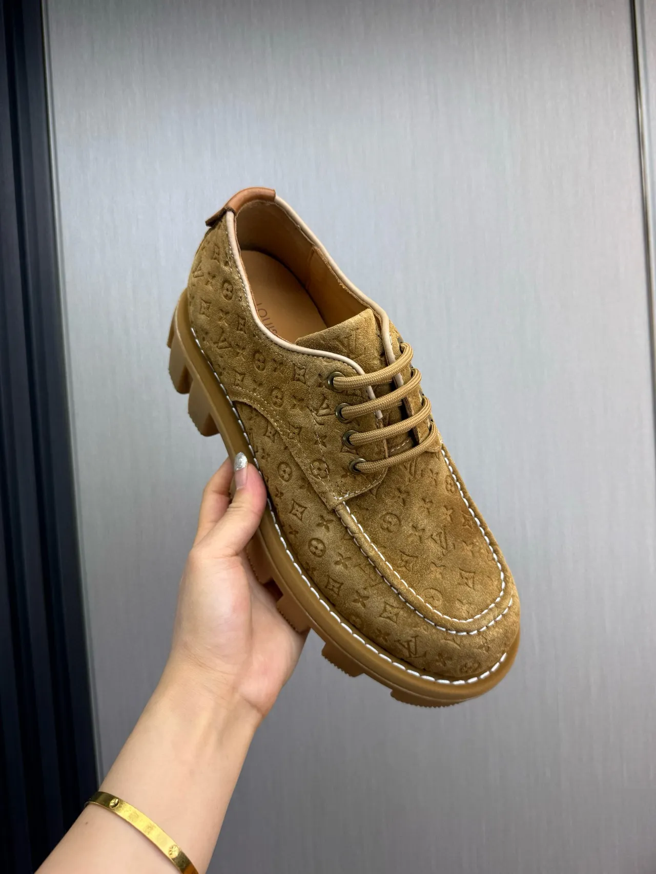 Louis Vuitton Run Away Monogram Suede Tan Casual Shoes 8
