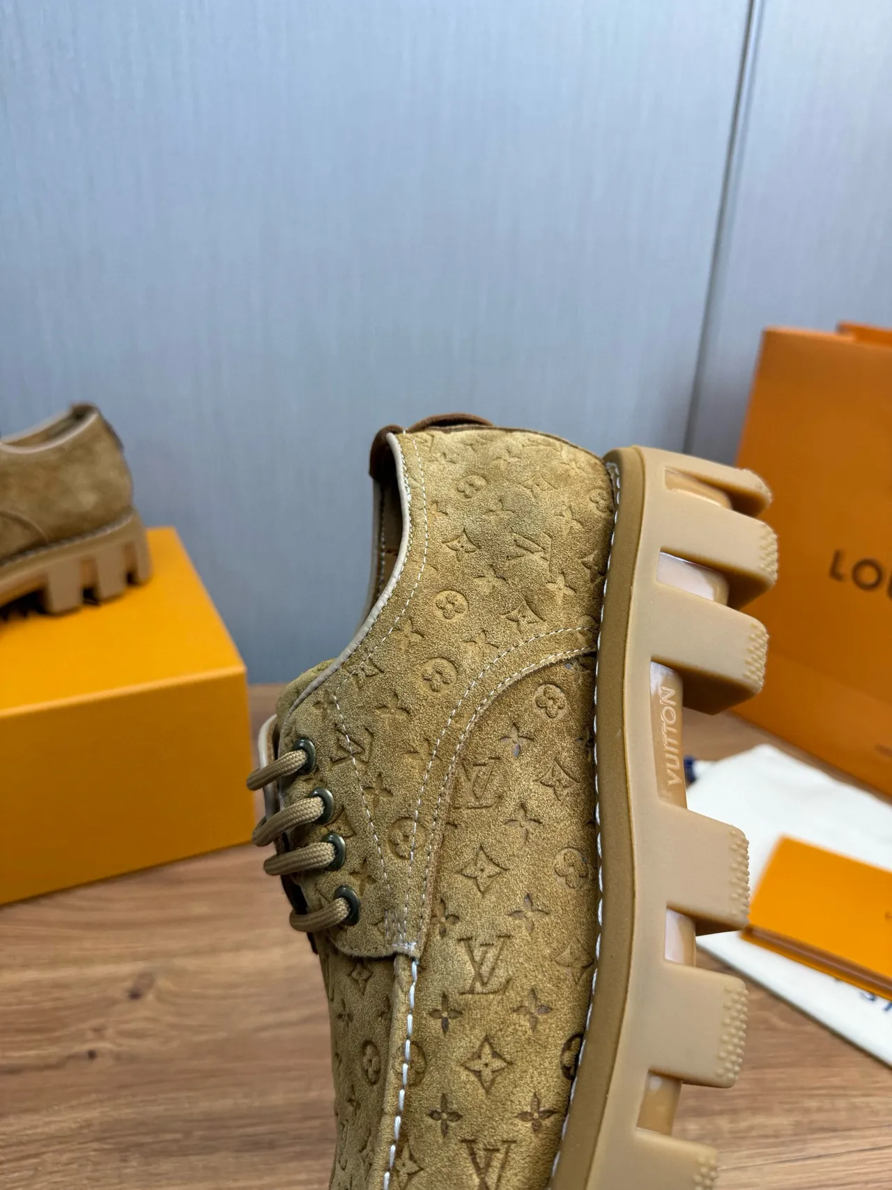Louis Vuitton Run Away Monogram Suede Tan Casual Shoes 9