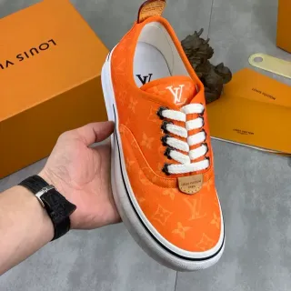 Louis Vuitton Run Away Orange Blanc Monogram Toile Lacets en Corde Lifestyle Sneakers
