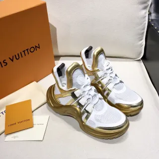 Louis Vuitton Run Away সাদা এবং সোনালি চাঙ্কি স্নিকার