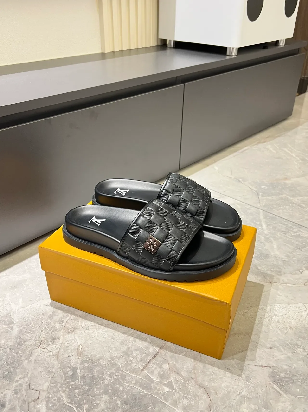 Louis Vuitton Slide Quilted Strap Slippers 12