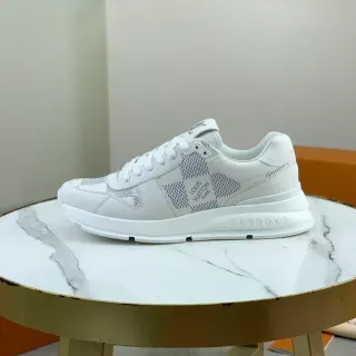 Louis Vuitton Blanco y Gris Low-Top Cuero y Textil Lifestyle Sneakers