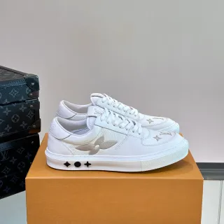 Louis Vuitton branco prata couro emboss monogram lifestyle Sneakers