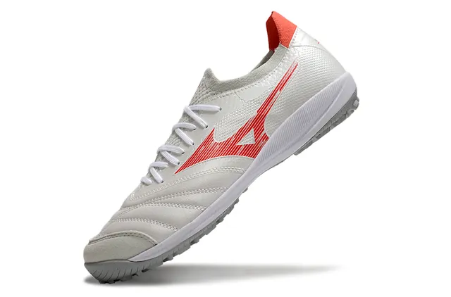 Mizuno Chaussures de football pour pelouse blanc et rouge, low-cut, lacets, mesh synthétique 3