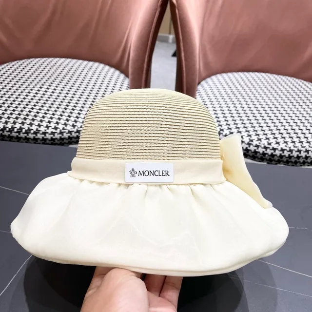 Moncler Beige Sombrero de cubo con corona tejida al estilo de paja y borde de tela rizada 5