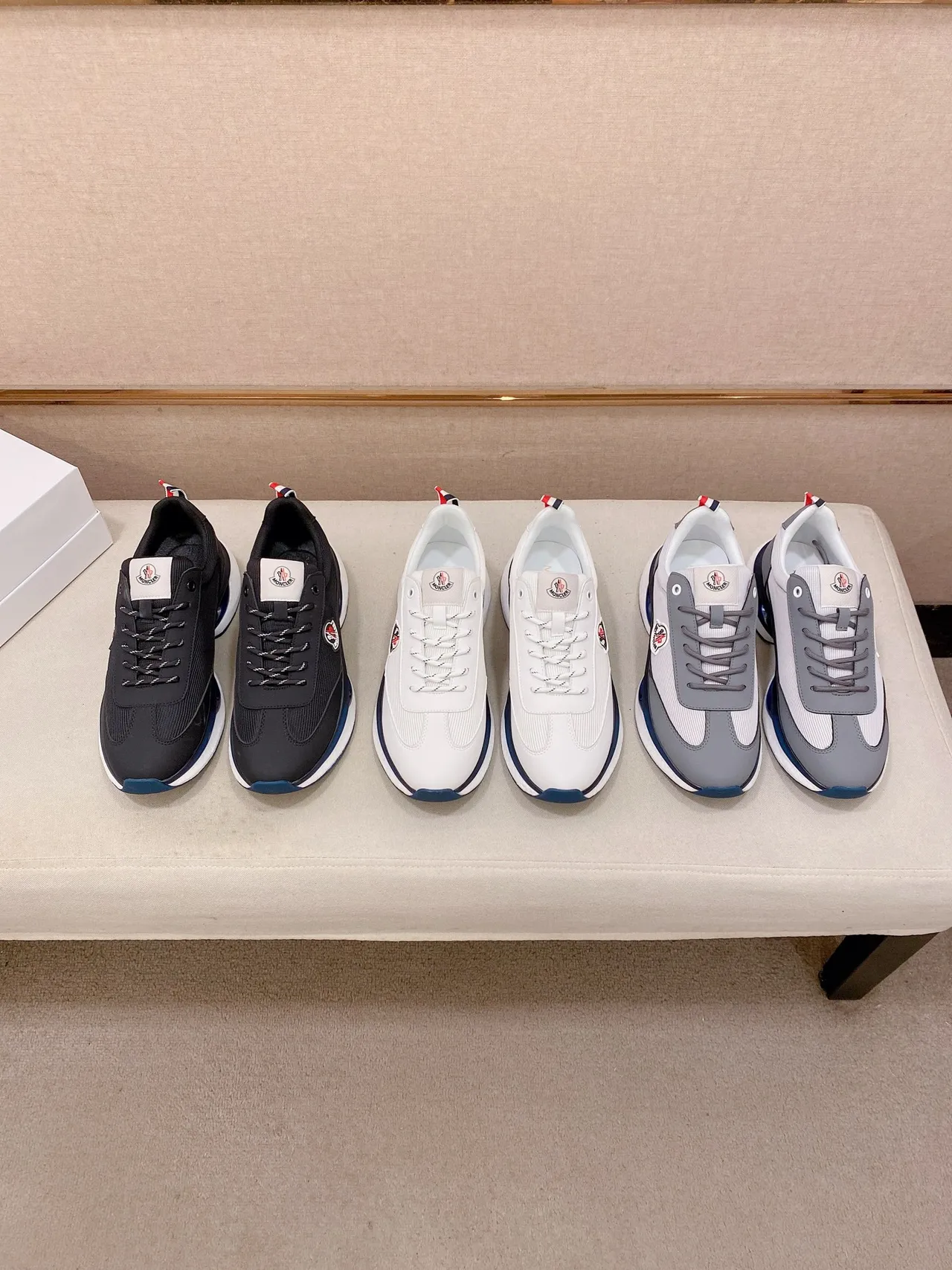 Moncler Tênis Preto Azul Com Upper De Malha-Sintético, Solado Médio Esculpido Em Camadas, Solado Espesso 2