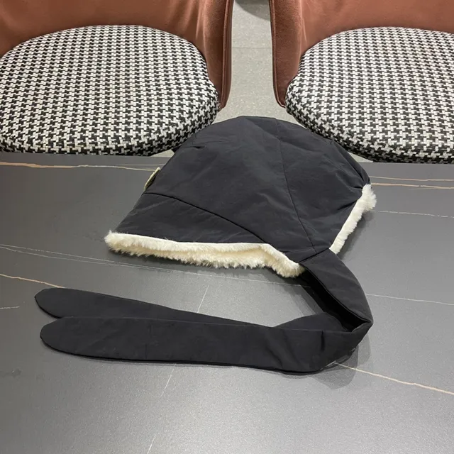 Moncler Maya Negro Blanco Acolchado Carcasa Forrado con Cordero 10
