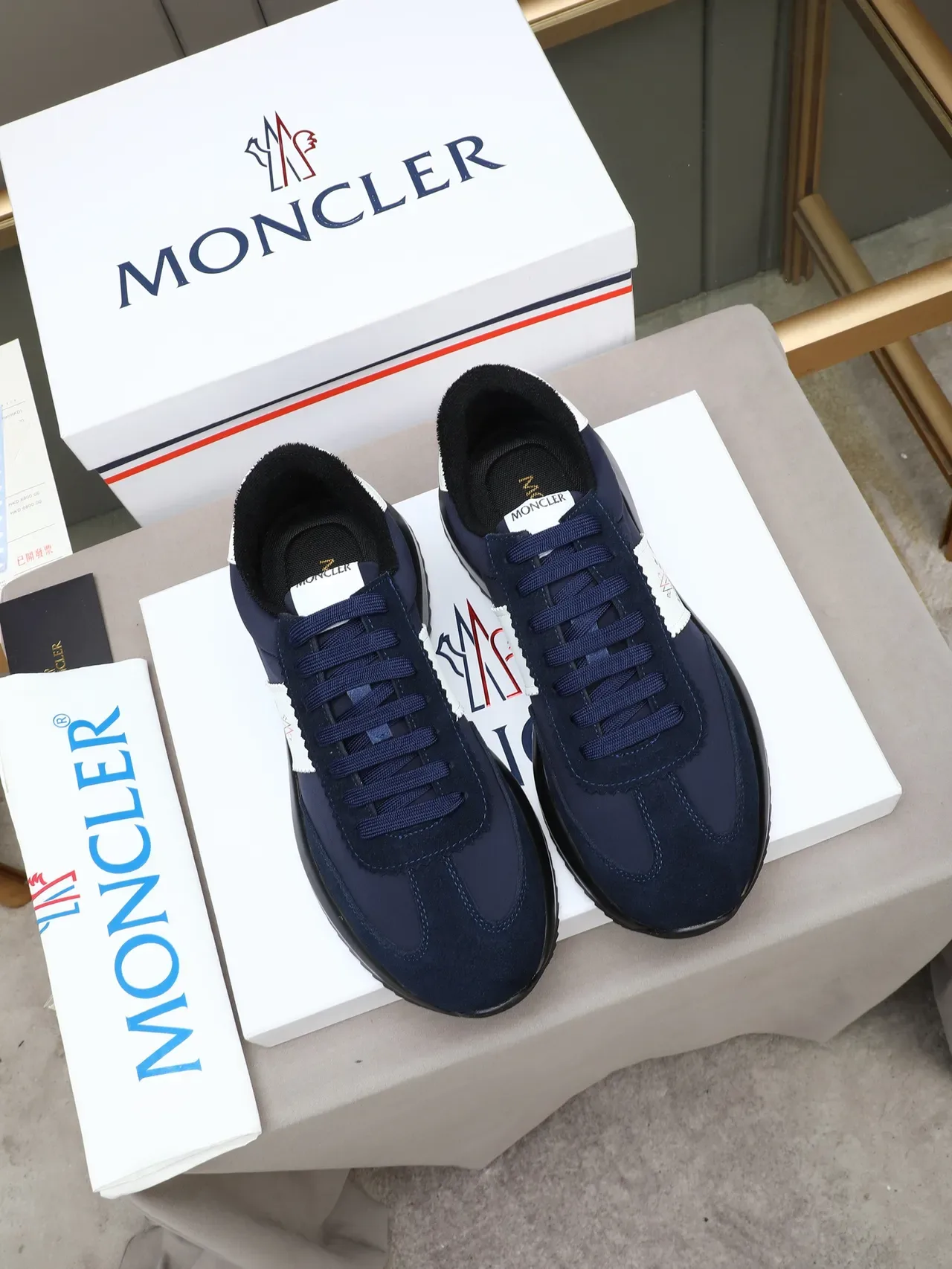 Moncler Navy White Suede E Nylon Superior Patch Lateral Branded Tênis Lifestyle 2