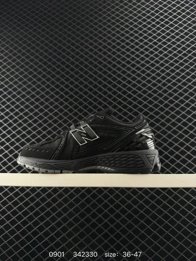 New Balance 2002R Black Silver Silhueta Retro de Corrida Camadas Superpostas Sintéticas Tênis Lifestyle 5