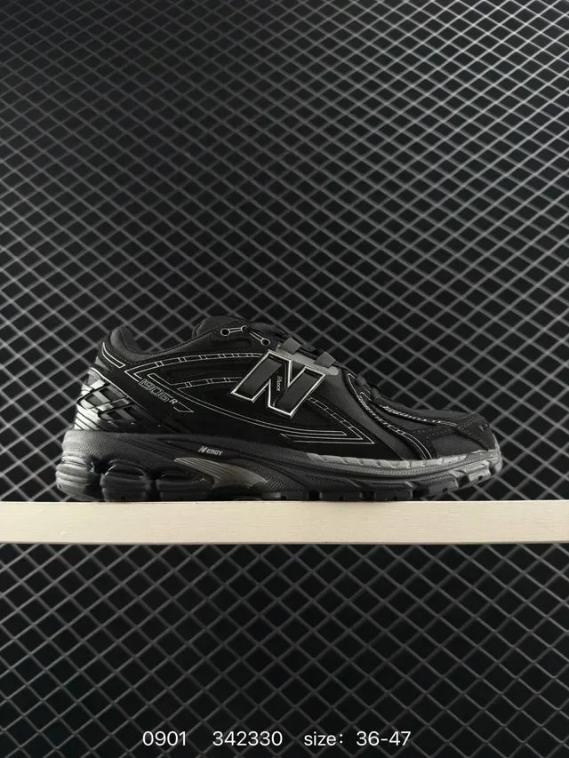 New Balance 2002R Black Silver Silhueta Retro de Corrida Camadas Superpostas Sintéticas Tênis Lifestyle 6