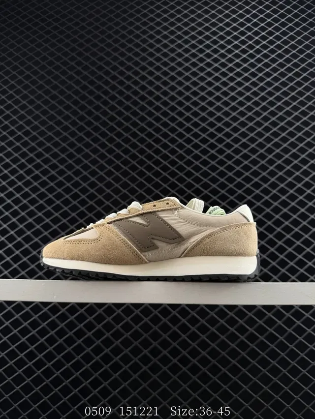 New Balance 471 Zapatillas de ante beige con malla retro lifestyle 7