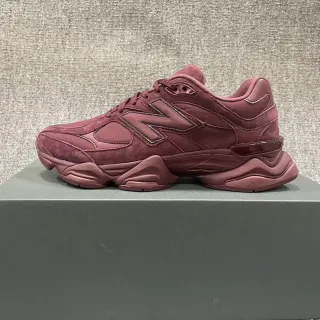 New Balance 9060 Bordeaux Monochrome Chaussures Chunky