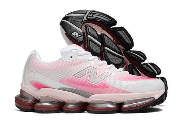 New Balance 9060 Zapatillas Lifestyle Rosa y Blanca 4