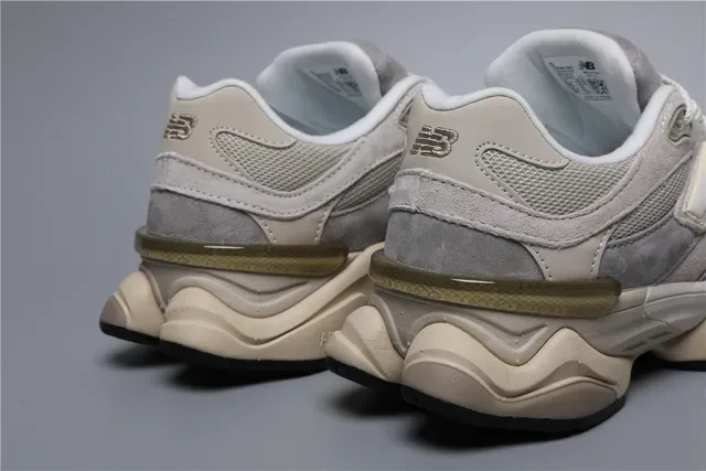 New Balance 9060 Rice White/Gray tênis lifestyle 2