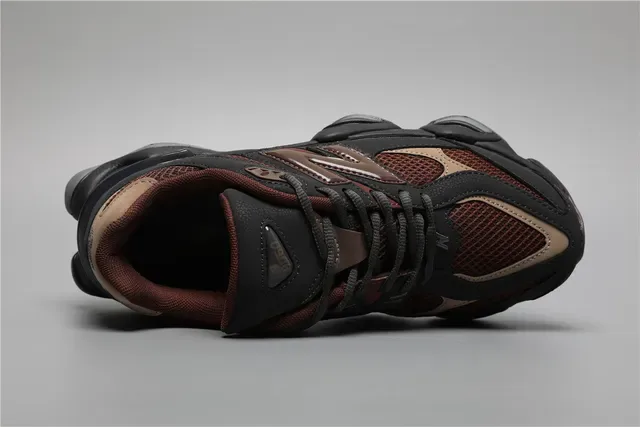 New Balance Black Brown Chunky Midsole Mesh And Synthetic Overlay Lifestyle Sneakers 7