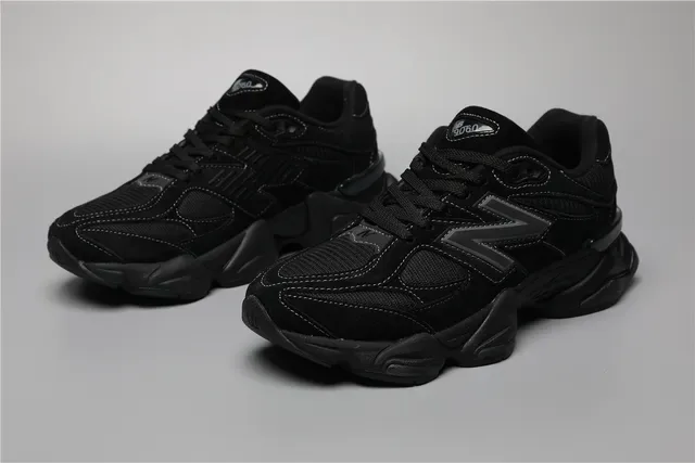 New Balance حذاء أسلوب حياة أسود رمادي أحادي اللون متعدد الطبقات شبكي ومخمل علوي 5