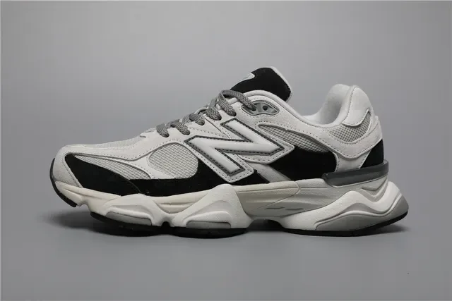 New Balance رمادي أسود كتلي غير متناظر كعب شبكة و جلد مدبب ترصيع حياة أحذية رياضية 9
