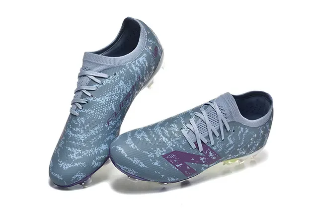 New Balance 灰紫低帮针织鞋面不对称系带 Firm-Ground 足球鞋 2