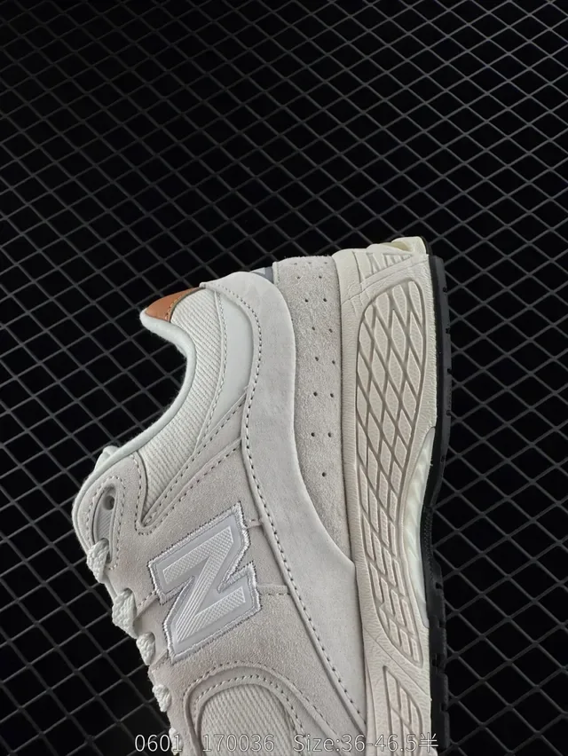 New Balance M2002REC Beige Marrón Retro Runner Silhouette Piel y Malla Superior Zapatillas Lifestyle 3