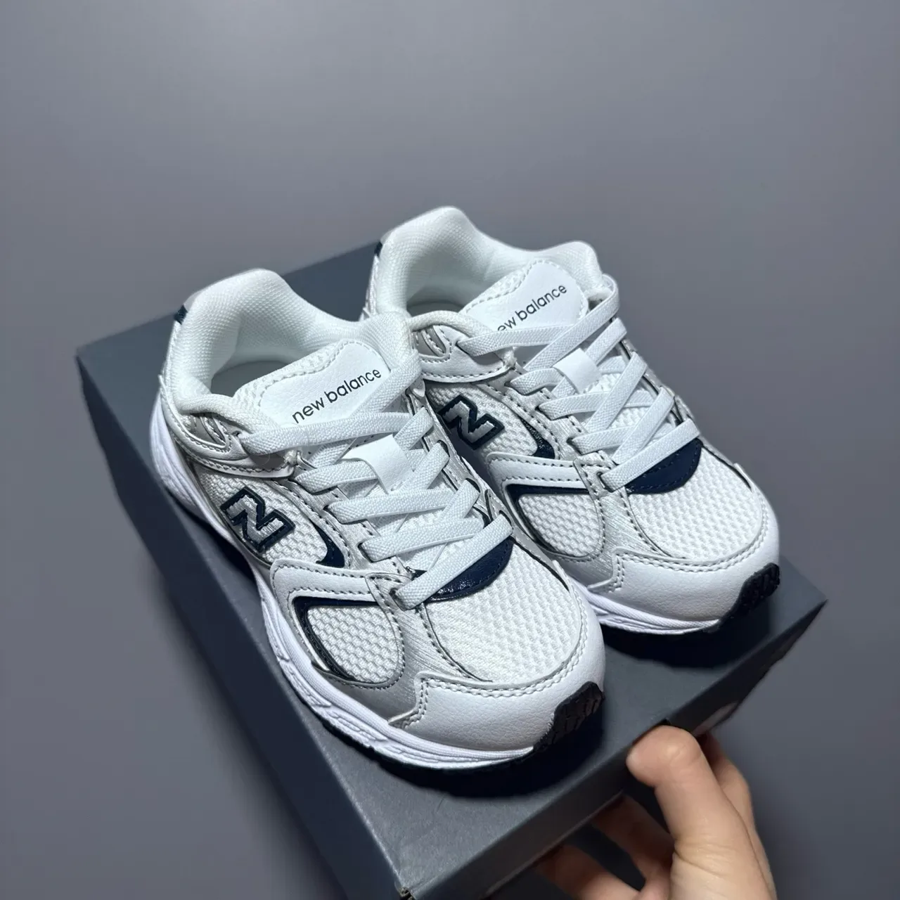 New Balance Prata Marinho Malha E Camada Sintética Construção ENCAP Sola Intermediária Tênis Lifestyle 11