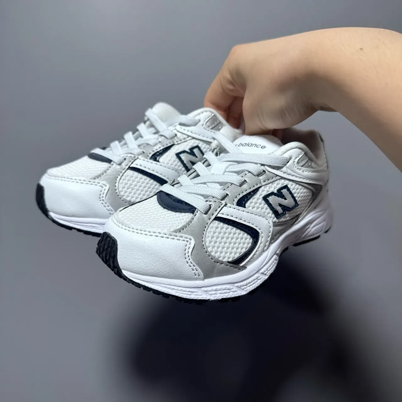 New Balance Prata Marinho Malha E Camada Sintética Construção ENCAP Sola Intermediária Tênis Lifestyle 13