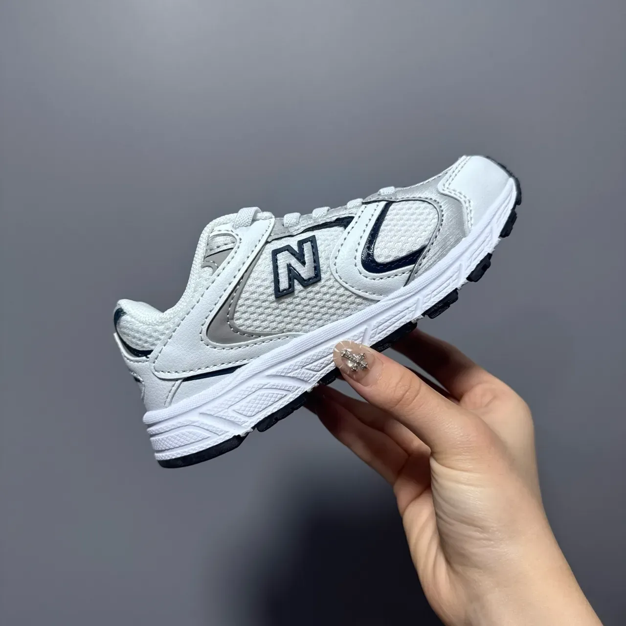 New Balance Prata Marinho Malha E Camada Sintética Construção ENCAP Sola Intermediária Tênis Lifestyle 15