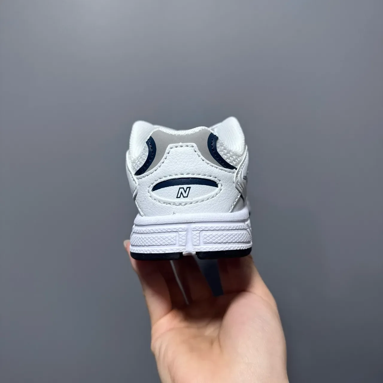 New Balance Prata Marinho Malha E Camada Sintética Construção ENCAP Sola Intermediária Tênis Lifestyle 18