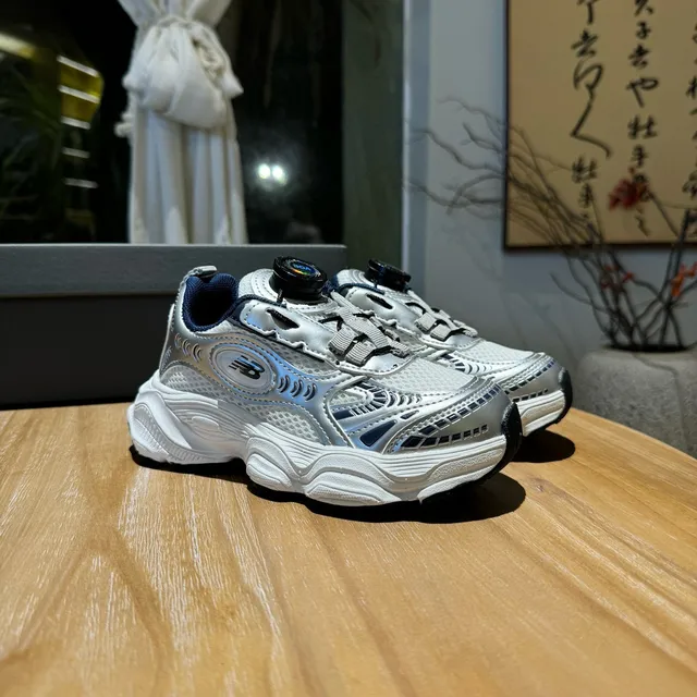 New Balance Solado Branco Rosa Sem cadarços Fecho Toggle Tênis chunky 5
