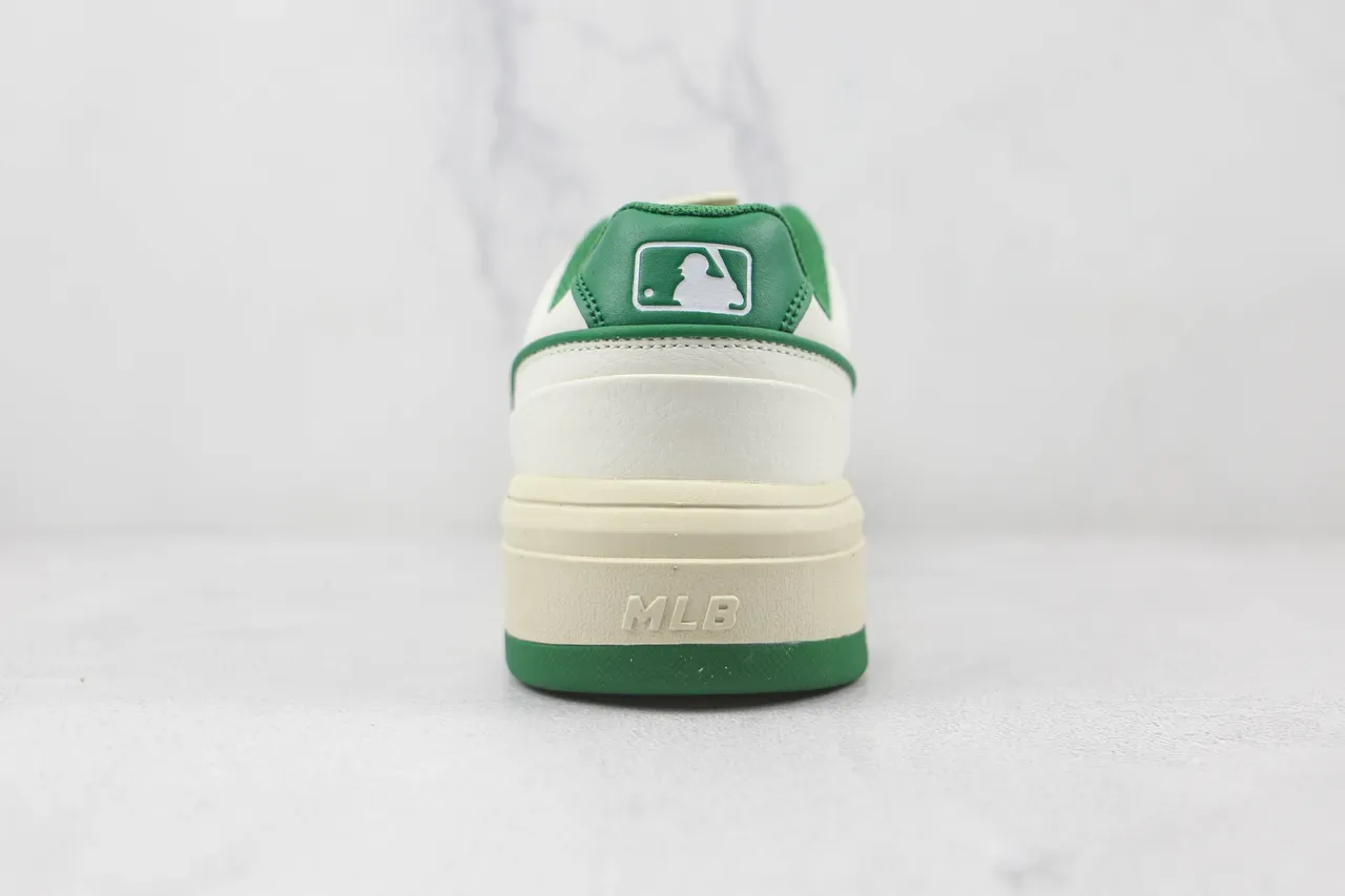 New Era NY Yankees حذاء رياضي أبيض وأخضر نمط حياة 9