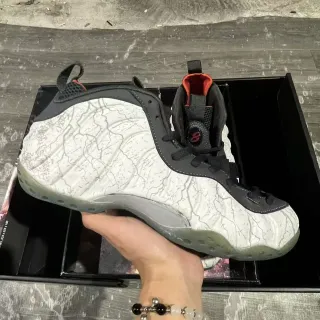 Nike Air Foamposite One Crackle White Black Zapatillas Lifestyle