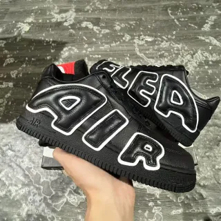 Nike Air Force 1 أحذية رياضية للأسلوب الحياة سوداء بخطوط كبيرة AIR