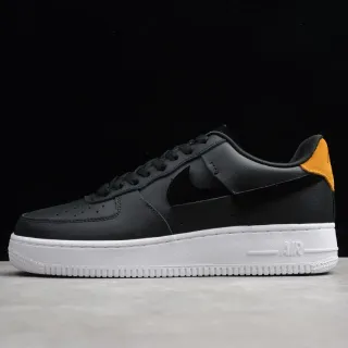 Nike Air Force 1 Black White Mustard Yellow Tênis lifestyle