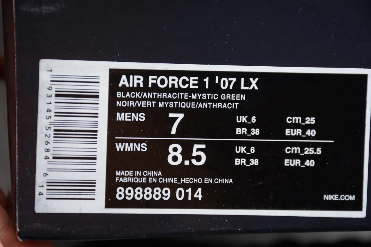 Nike Air Force 1 Black White Mustard Yellow Tênis lifestyle 2