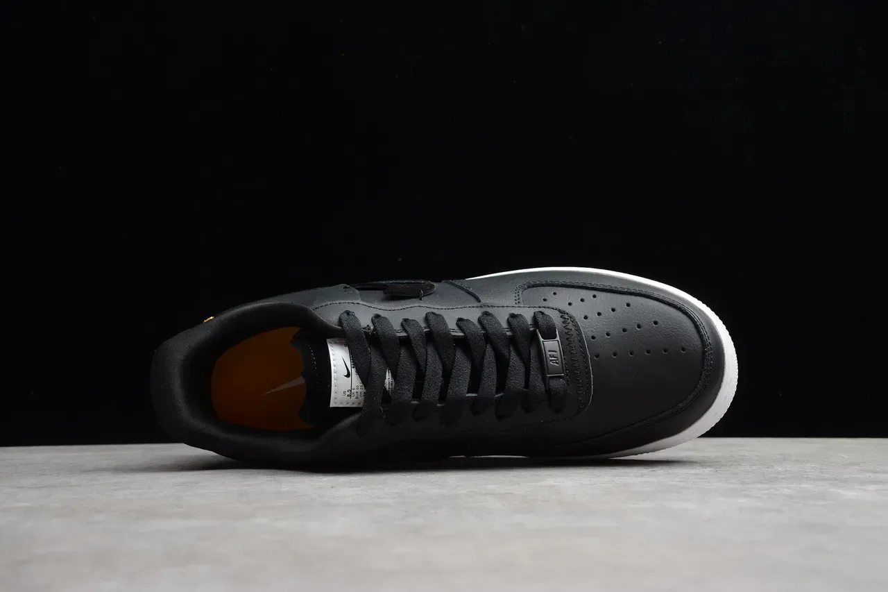 Nike Air Force 1 Black White Mustard Yellow Tênis lifestyle 13