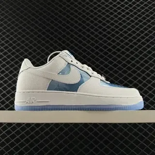 Nike Air Force 1 أحذية أسلوب حياة بيضاء وأزرقة شفافة