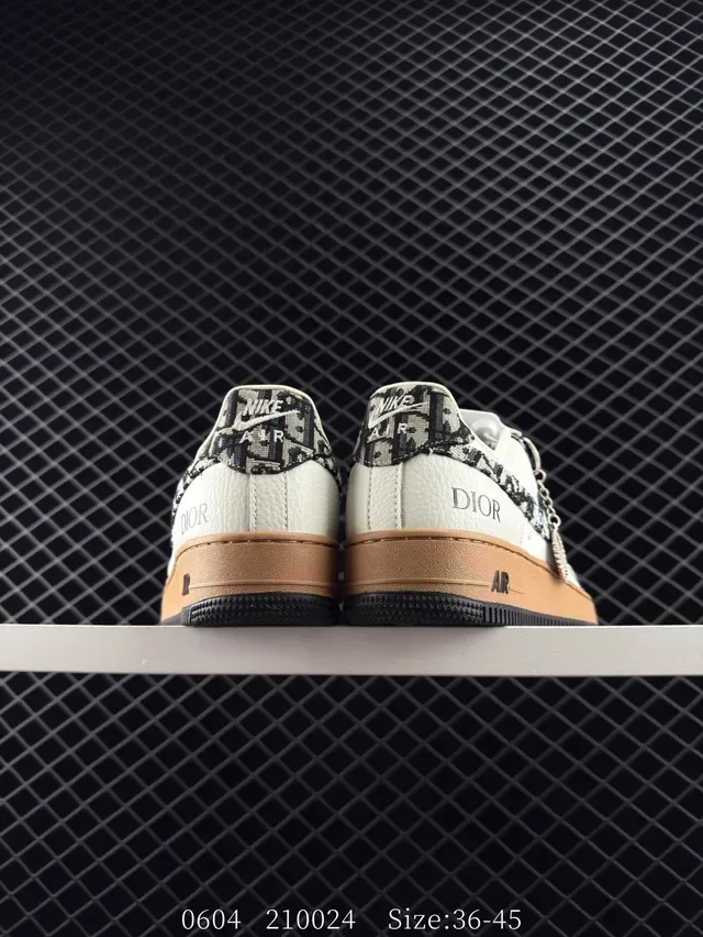 Nike Air Force 1 x Dior White Brown Low-Top Leather Upper Lifestyle Sneakers 4