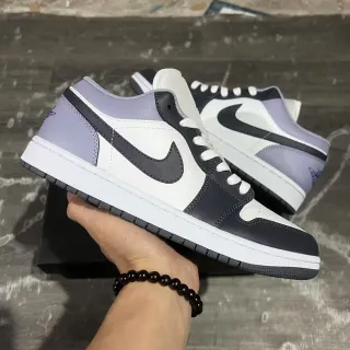 Nike Air Jordan 1 Low Lavender and Black حذاء أسلوب الحياة