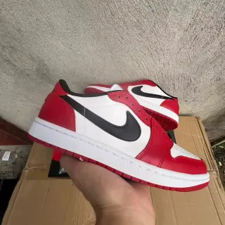 Nike Air Jordan 1 أحمر أبيض أسود حذاء أسلوب حياة