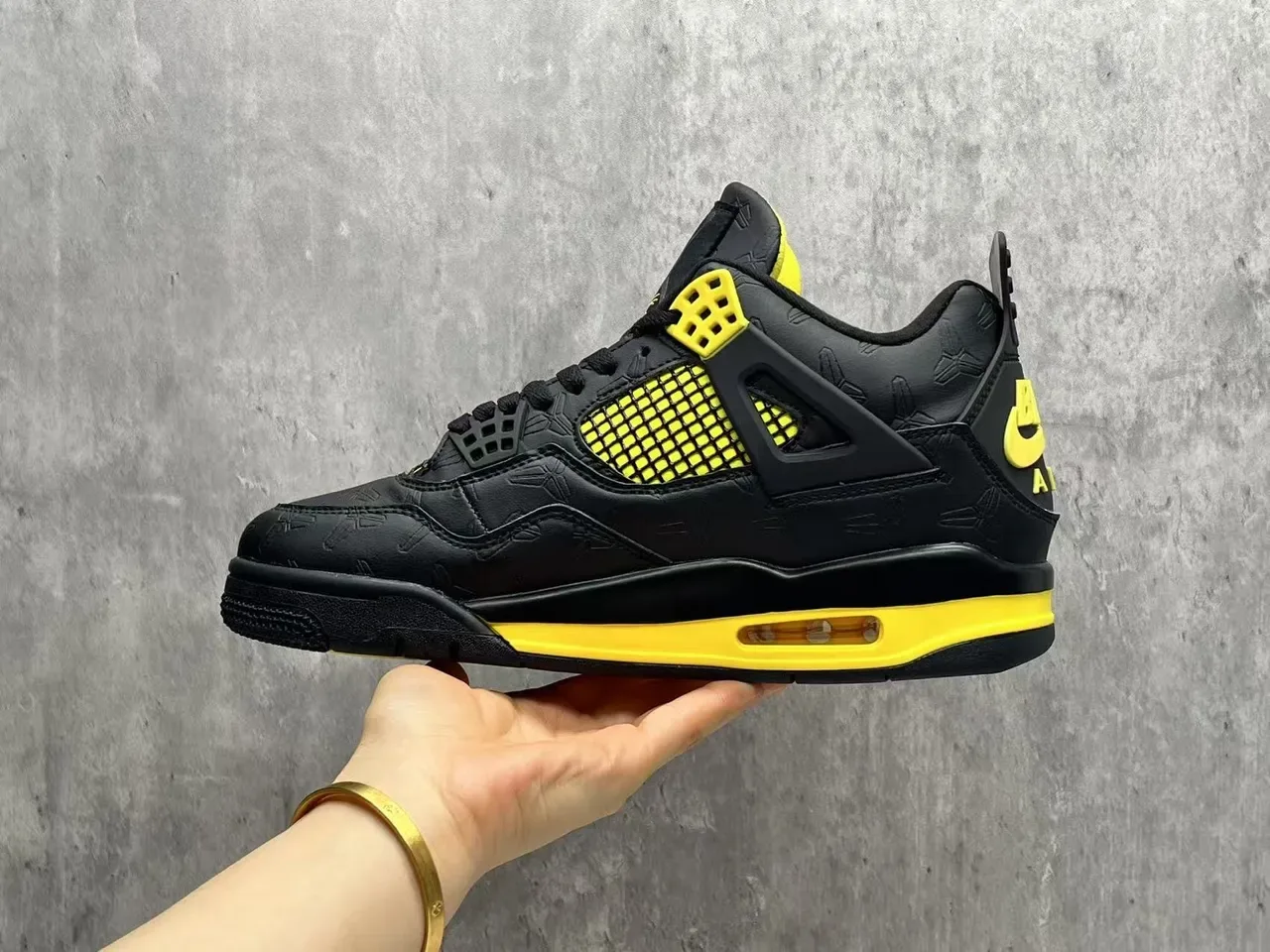 Nike Air Jordan 4 Black Yellow Basketball Shoes 11