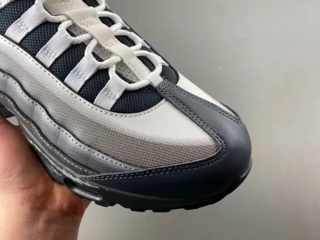 Nike Air Max 95 Metallic Silver and Black Lifestyle Sneakers 2
