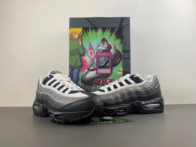 Nike Air Max 95 Metallic Silver and Black Lifestyle Sneakers 13