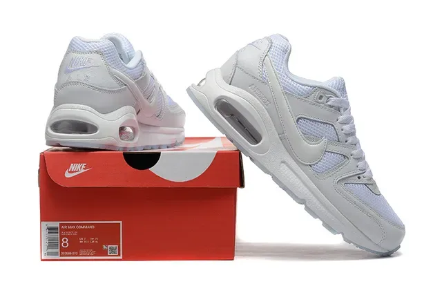 Nike Air Max Axis Light Gray Lifestyle Sneakers 2