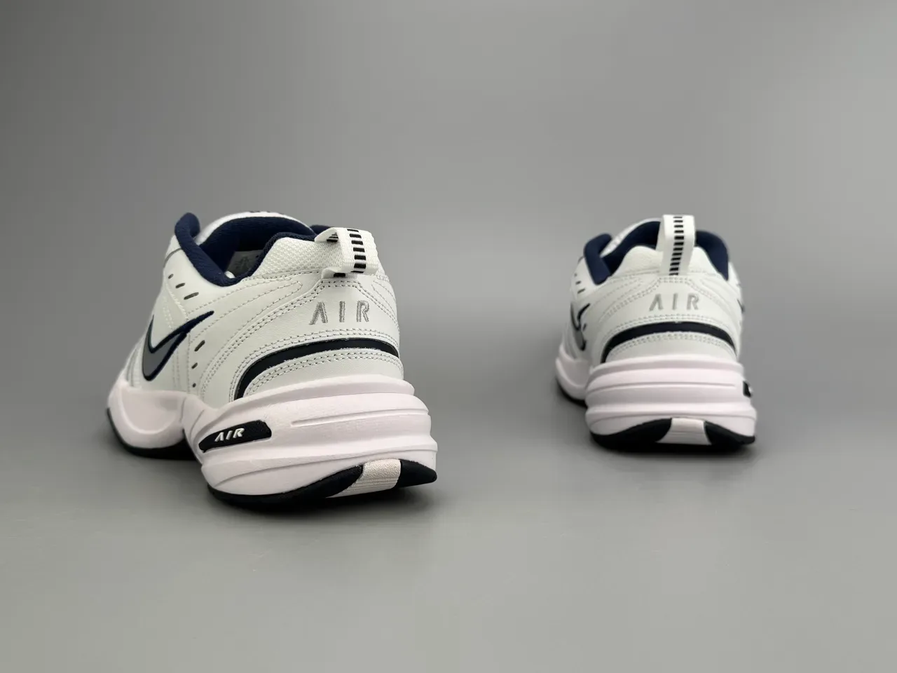 Nike Air Monarch Branco Navy Couro/Sintético Acentos Azuis Tênis Lifestyle 6