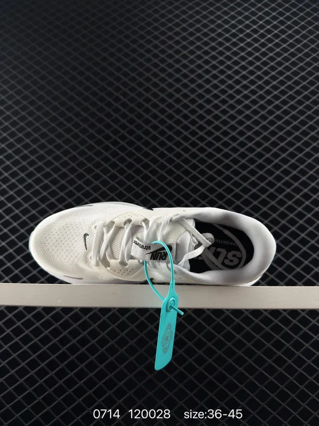 Nike Air Structure 26 Turbocharged chaussures de course blanches noires menthe 4