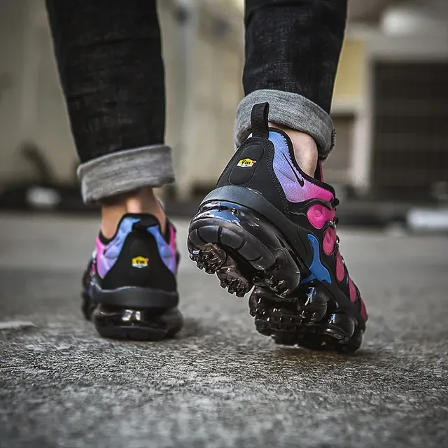 Nike Air VaporMax Plus Chaussures Lifestyle Rose Violet Bleu 4