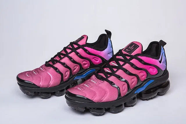 Nike Air VaporMax Plus Chaussures Lifestyle Rose Violet Bleu 22