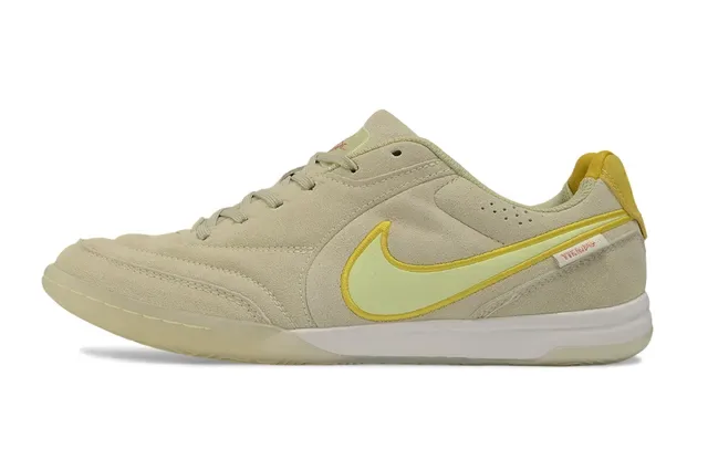Nike বেইজ হলুদ স্যুড লো টপ ইন্ডোর ফুটবল জুতো 7