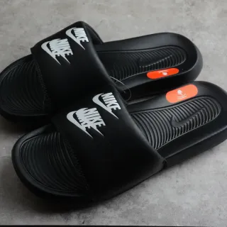 Nike Benassi Black White Orange Sandalias