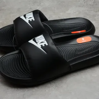 Nike Benassi JDI negro blanco naranja sandalias